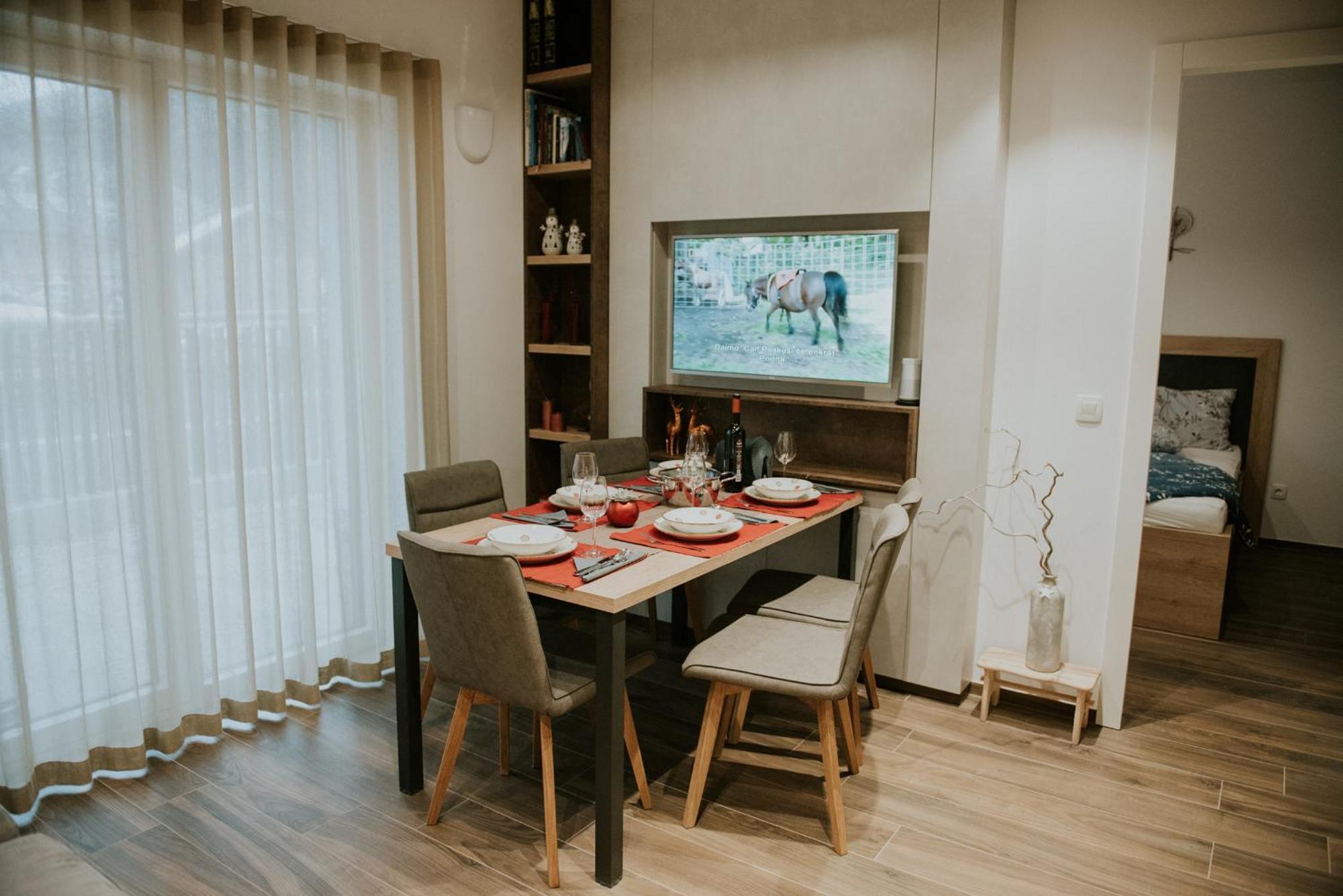 Vila Mojca Apartments Jasna & Jelka Кранська Гора Номер фото